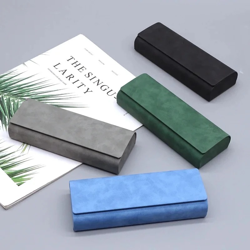 Travel Accessories Pouch For Men - حافظة نظارات شمسية صلبة من الجلد