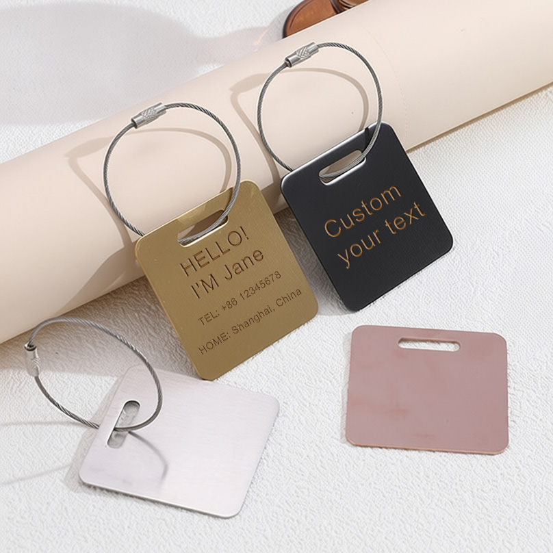 بطاقة تعريف أمتعة مخصصة بالاسم - مراجعة Travel Accessories Deals وسعره
