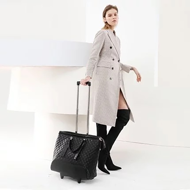 حقيبة سفر فاخرة بعجلات من الجل - مراجعة Travel Accessories Luxury Brands وسعره