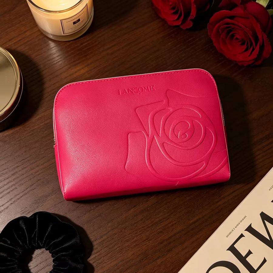حقيبة مستحضرات تجميل من لانكوم - مراجعة Travel Accessories Toiletries وسعره