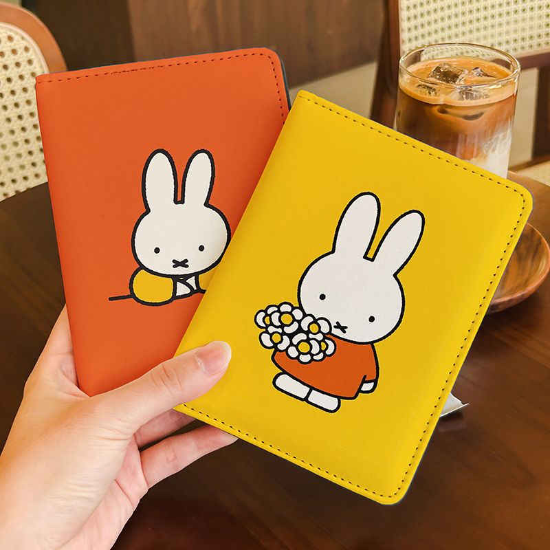 حافظة جواز سفر لطيفة بتصميم مي - مراجعة Travel Accessories Overseas وسعره